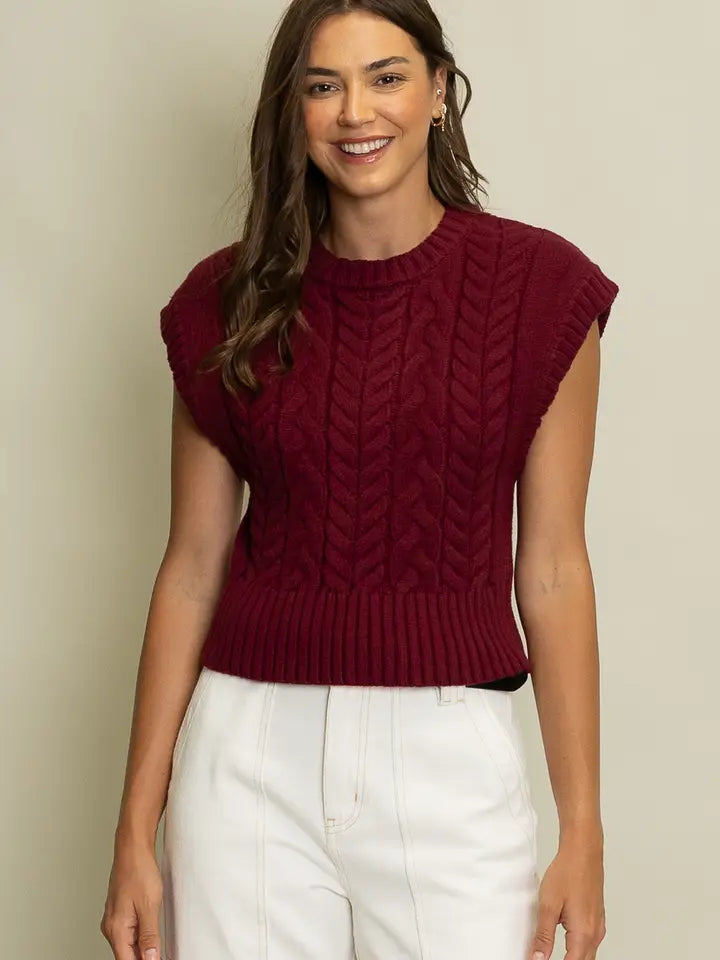 Cable Knit Sleeveless Sweater Vest
