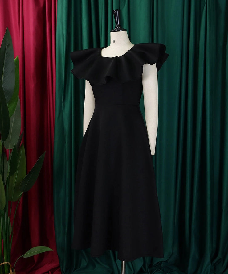 Elegant Ruffled Skirt Banquet Dress